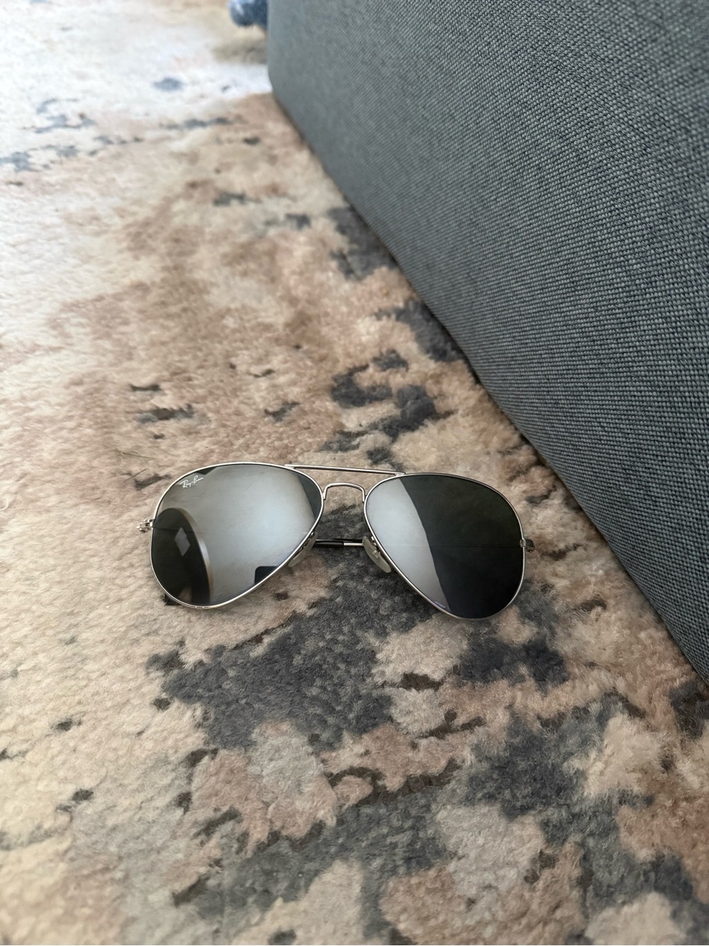 Ray-Ban Men’s Silver Frame Aviator Sunglasses with Gray Mirrored Lenses